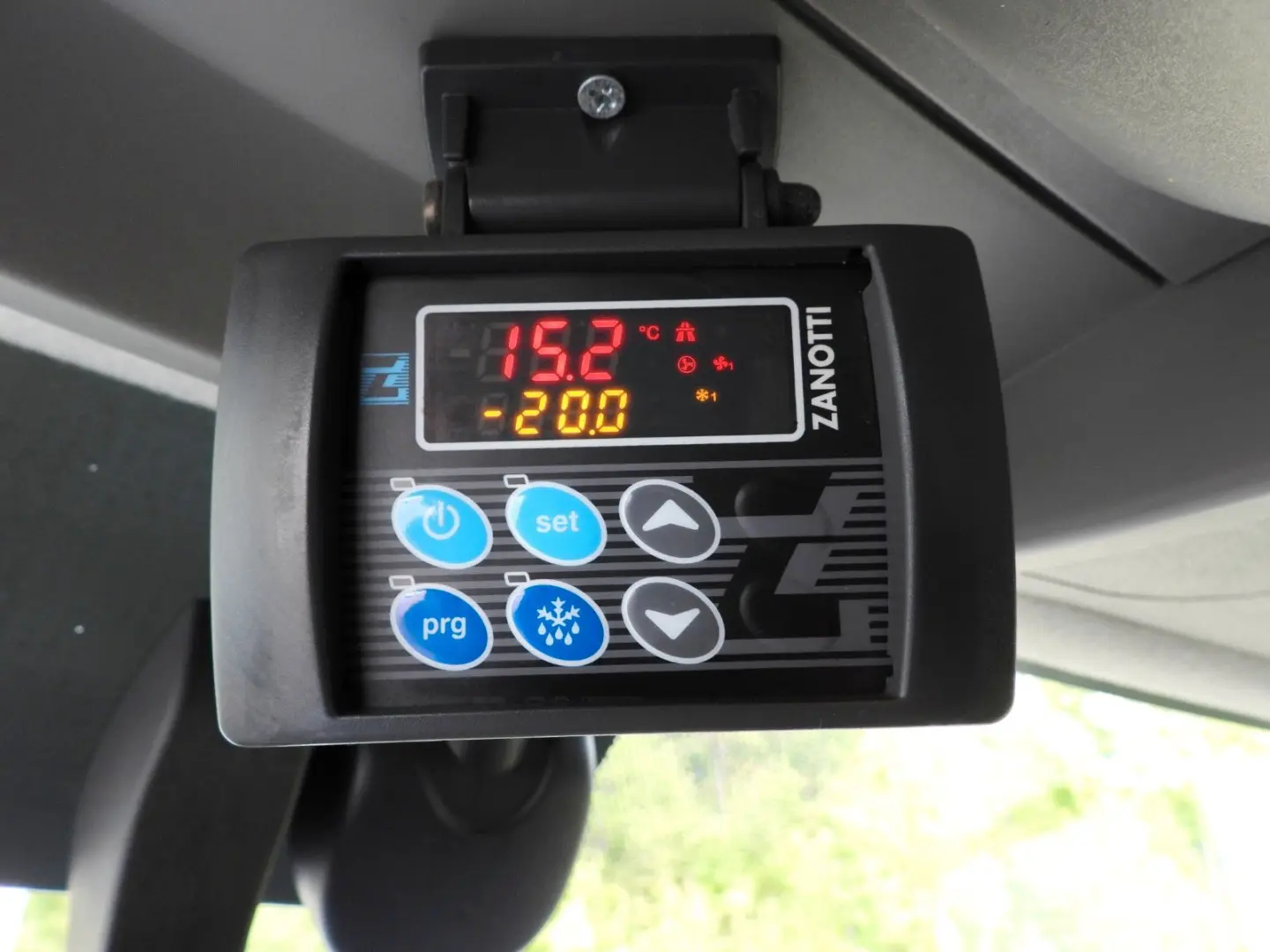MASTER  KÜHLKOFFER -10*C TEMPOMAT LED LICHTER
