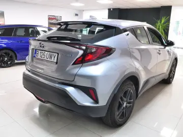 2020 Toyota C-HR Hybrid Style Garantie