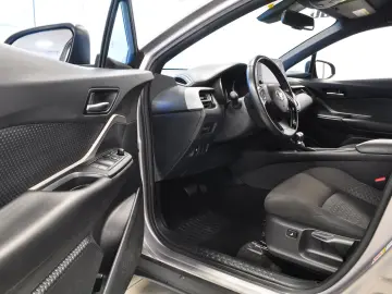 2020 Toyota C-HR Hybrid Style Garantie