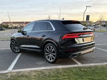 Audi Q8 55 TFSI Quattro S-Line 2021 - TVA Deductibil