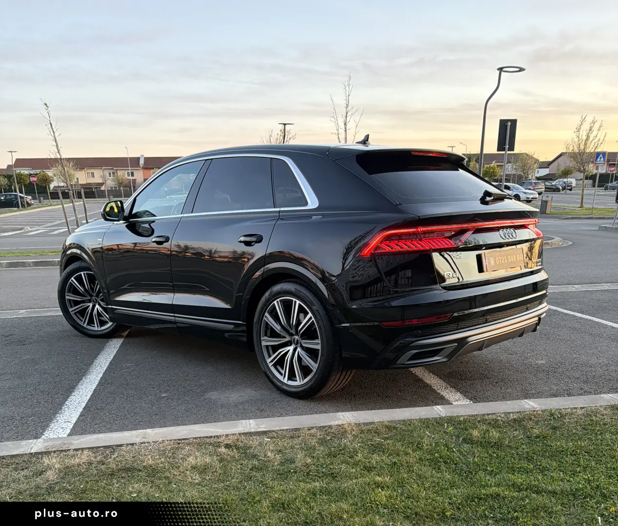 Audi Q8 55 TFSI Quattro S-Line 2021 - TVA Deductibil