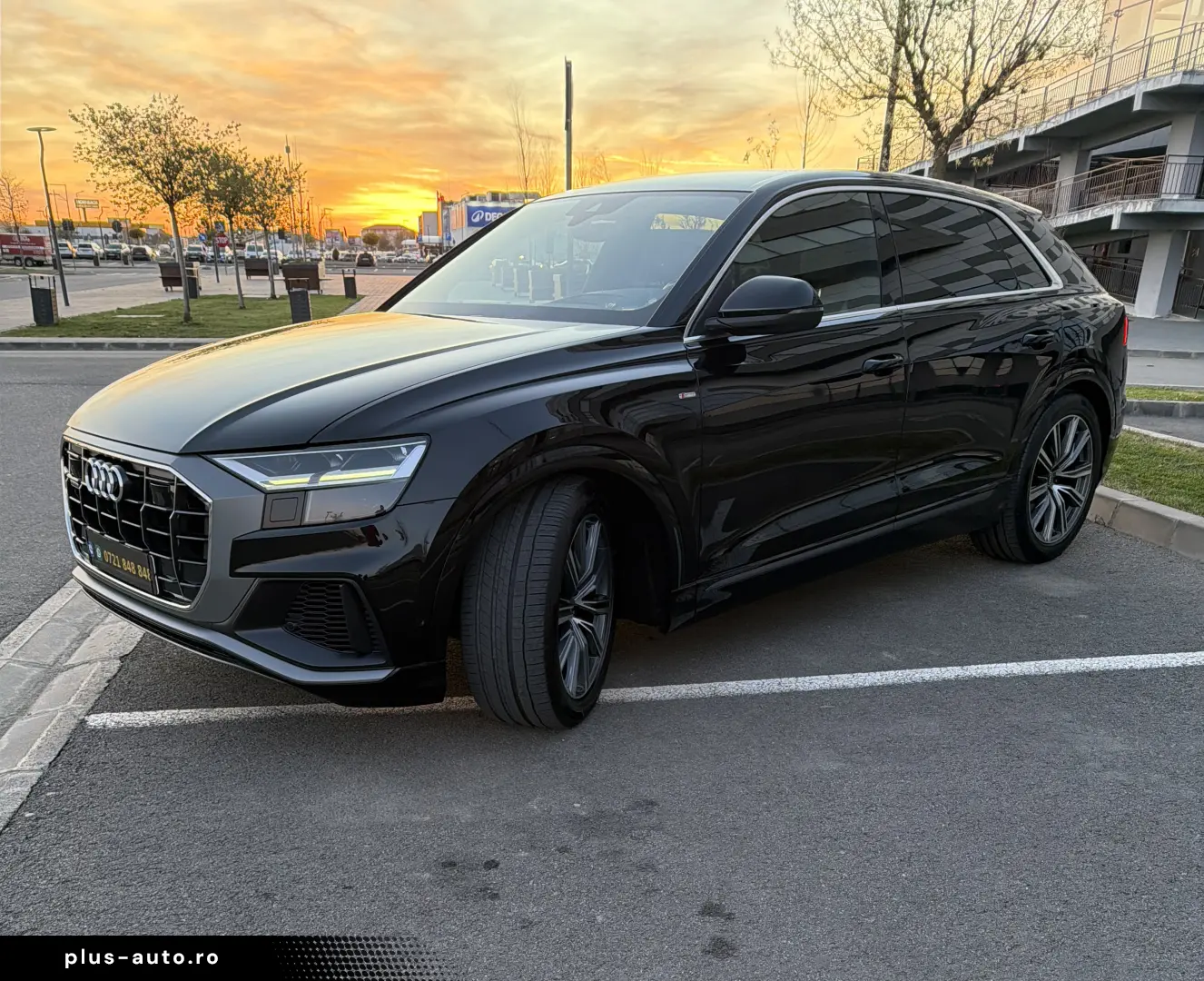 Audi Q8 55 TFSI Quattro S-Line 2021 - TVA Deductibil