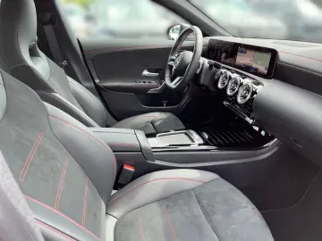 CLA 180 Coupé AMG AdvPlus+MBUX+LED+Kam+Key+Apple