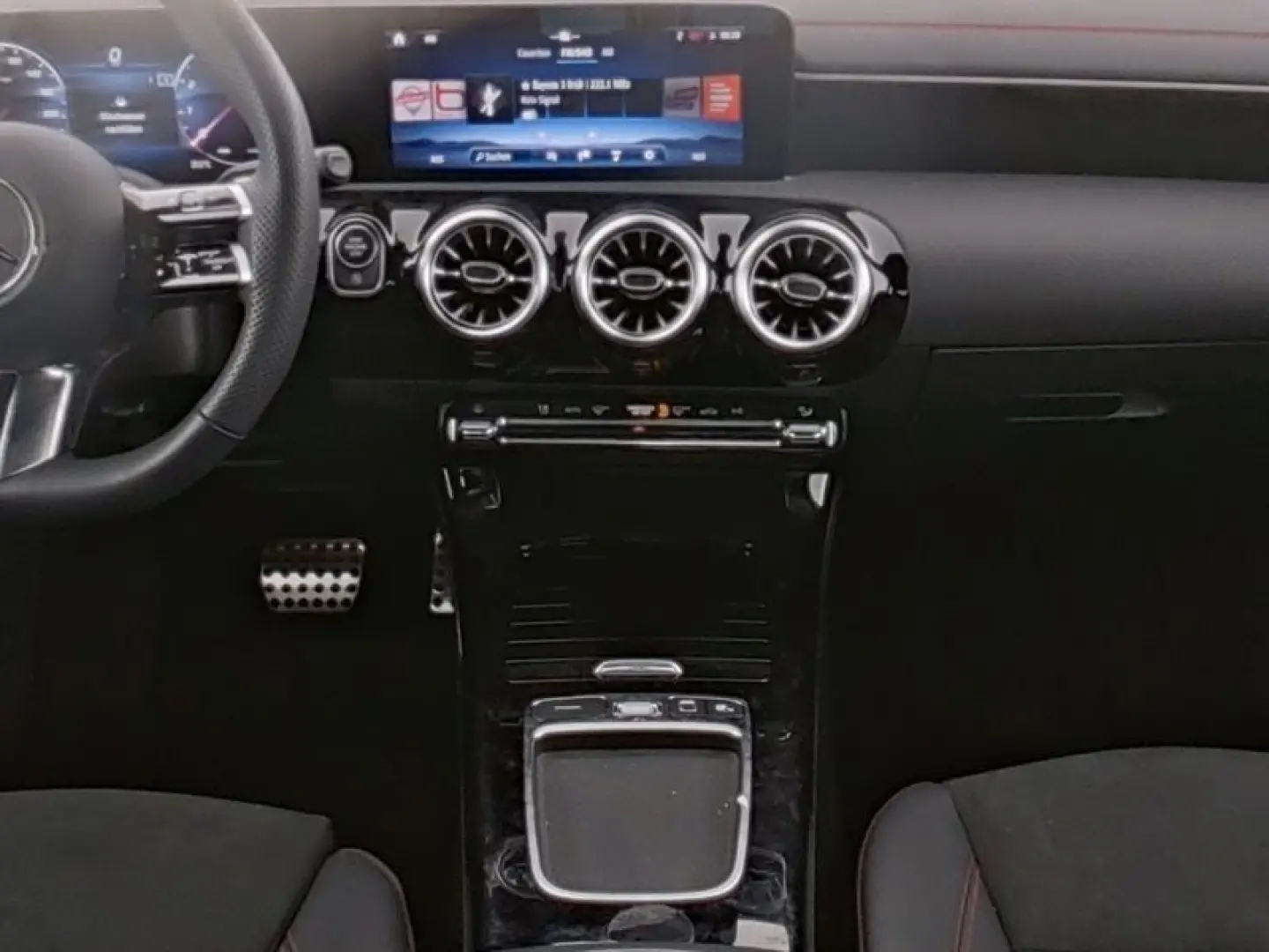 CLA 180 AMG+KEYLESS+LED+NAV+KAMERA+18