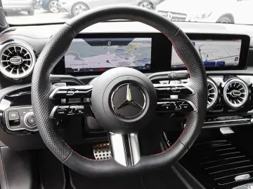 CLA 180 AMG Night Rückfahrkamera Ambiente LED