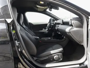 CLA 180 Coupé AMG Night Rückfahrkamera MBUX LED