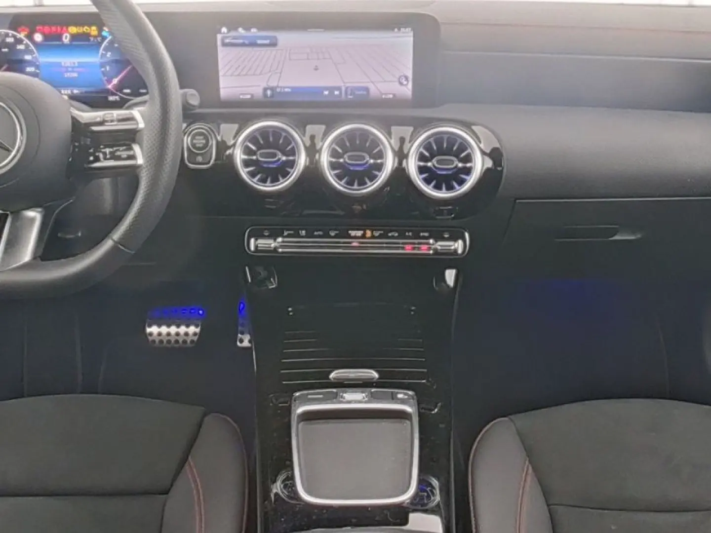 CLA200+AMG+NIGHT+WINTER-PAKET+LED+KAMERA+KEYLESS