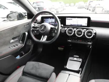 CLA 180 AMG Night Rückfahrkamera Panorama LED