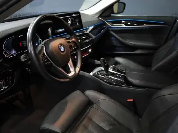 BMW 530e xDrive Touring Aut. Luxury Line
