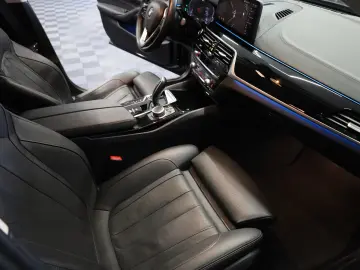 BMW 530e xDrive Touring Aut. Luxury Line