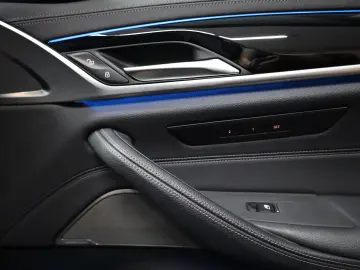 BMW 530e xDrive Touring Aut. Luxury Line