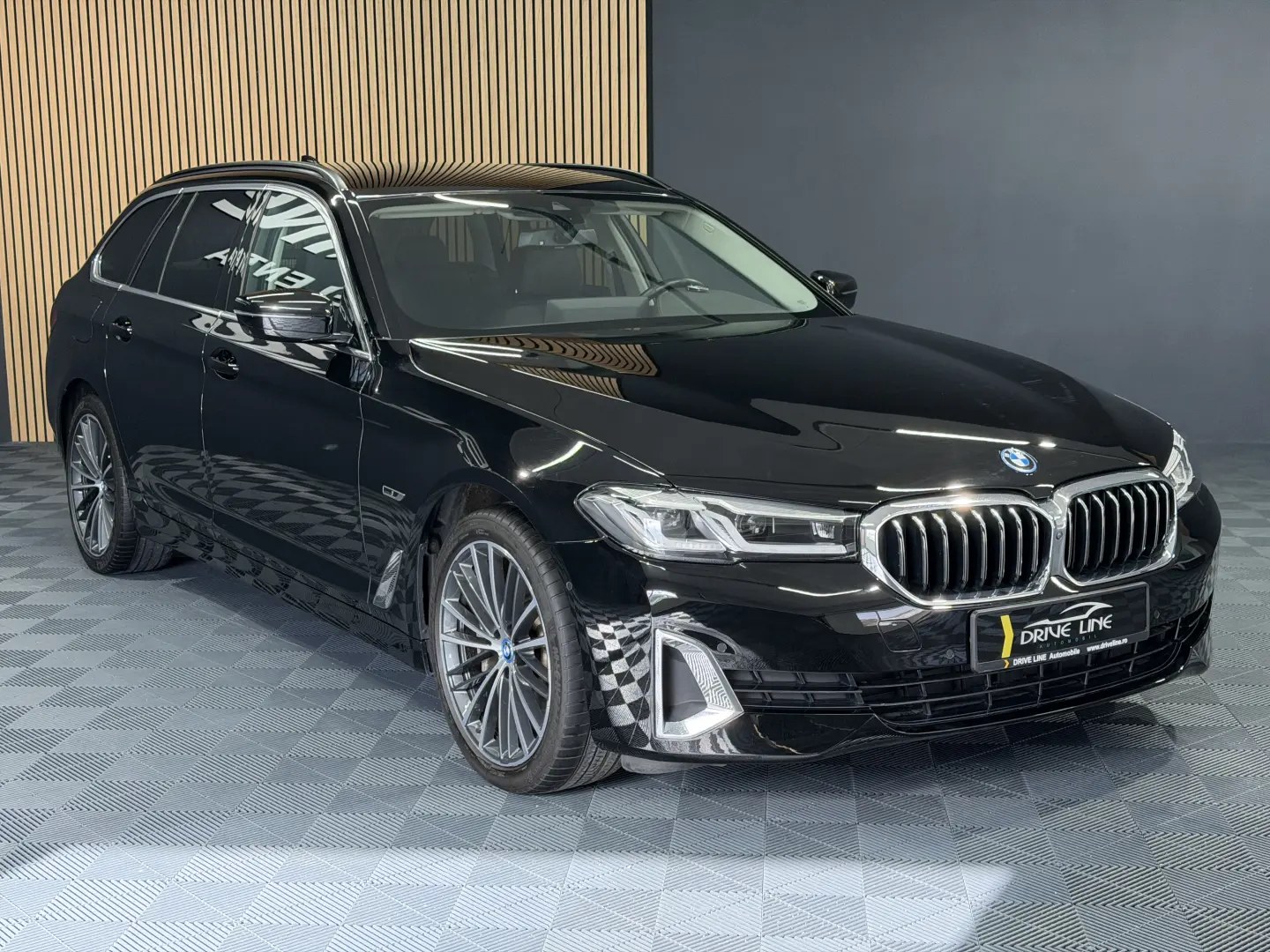 BMW 530e xDrive Touring Aut. Luxury Line