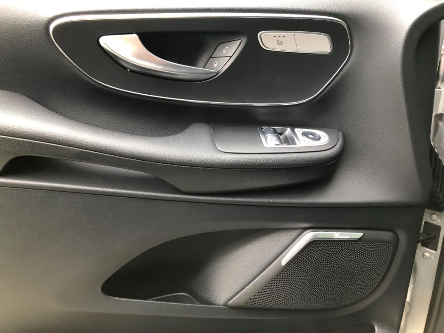 V 300d lang, 4M, AMG, StandHz., RFK, Burmester