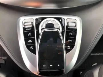 V 300d lang, 4M, AMG, StandHz., RFK, Burmester