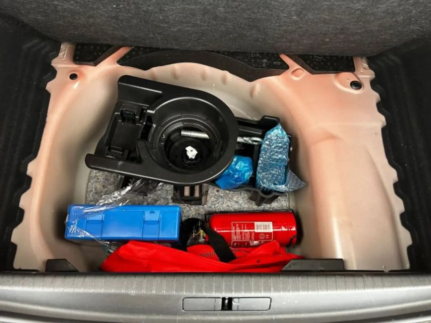 OPEL CORSA 1.2 75CP Edition