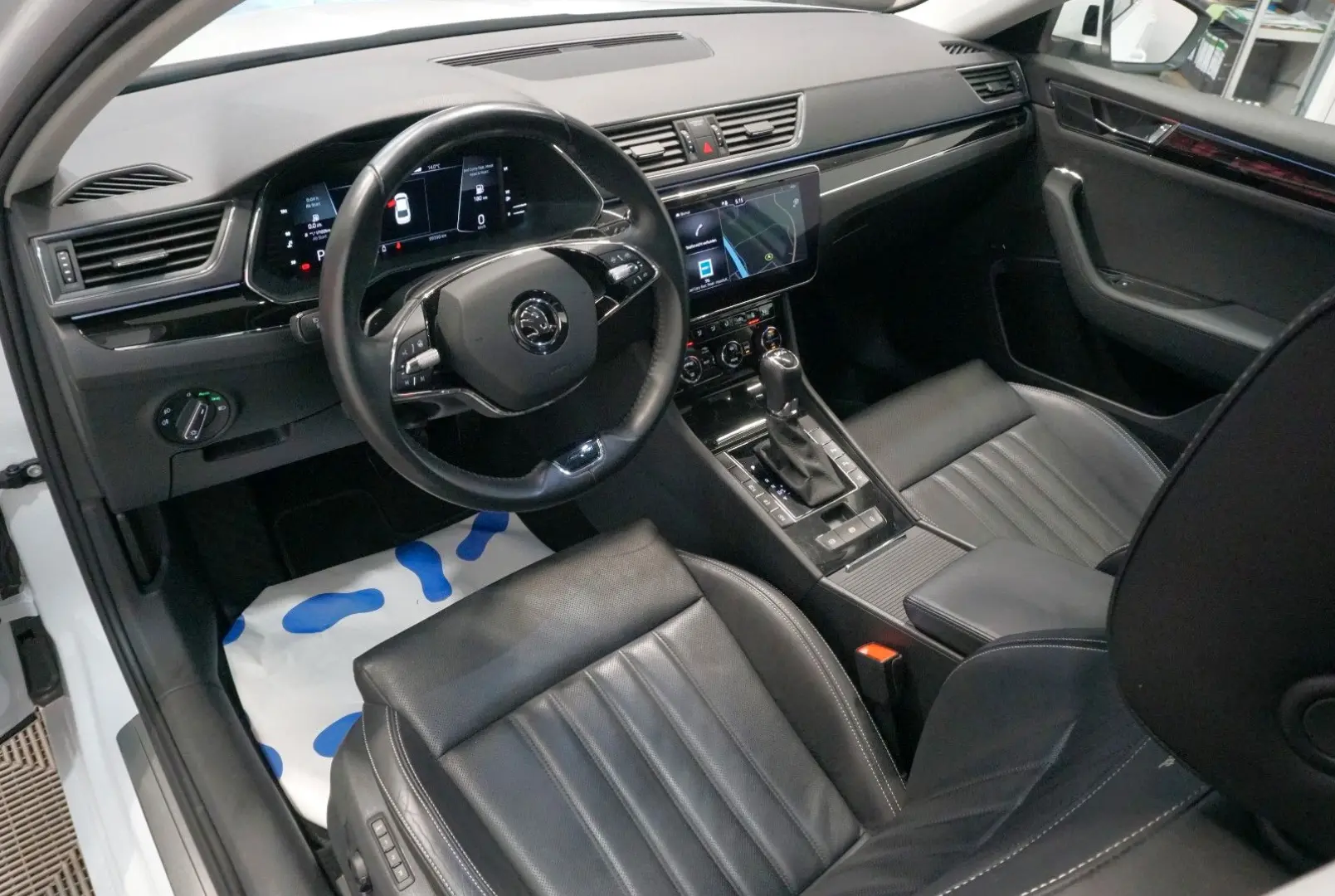 Superb Lim. L&K 2.0 TDI