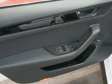 Superb Lim. L&K 2.0 TDI