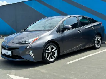 Toyota Prius 1.8 Executive RAR inclus, numere rosii Gratis
