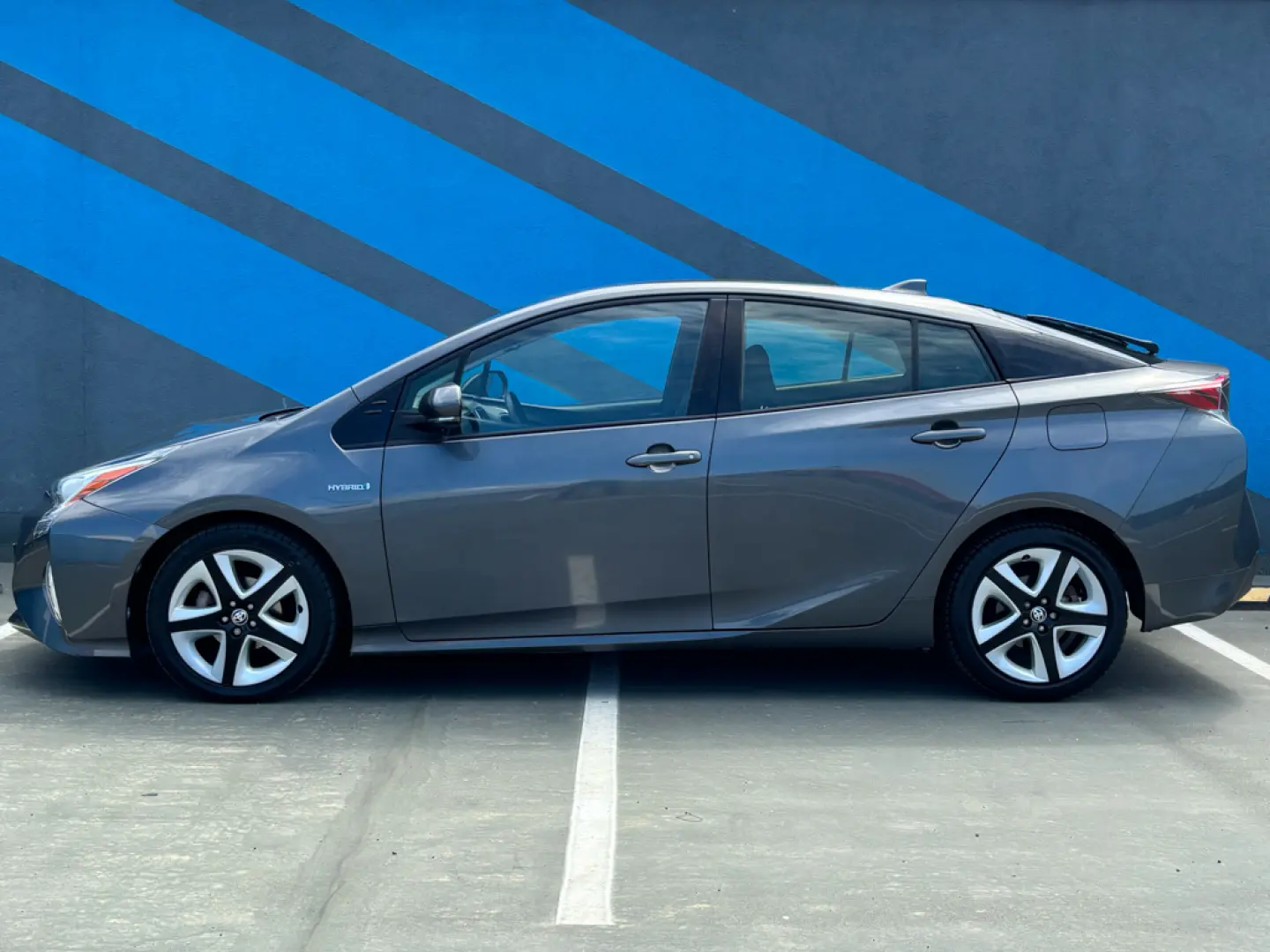 Toyota Prius 1.8 Executive RAR inclus, numere rosii Gratis