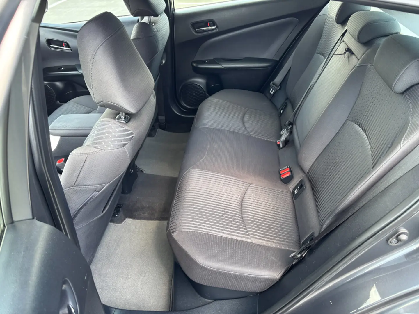 Toyota Prius 1.8 Executive RAR inclus, numere rosii Gratis