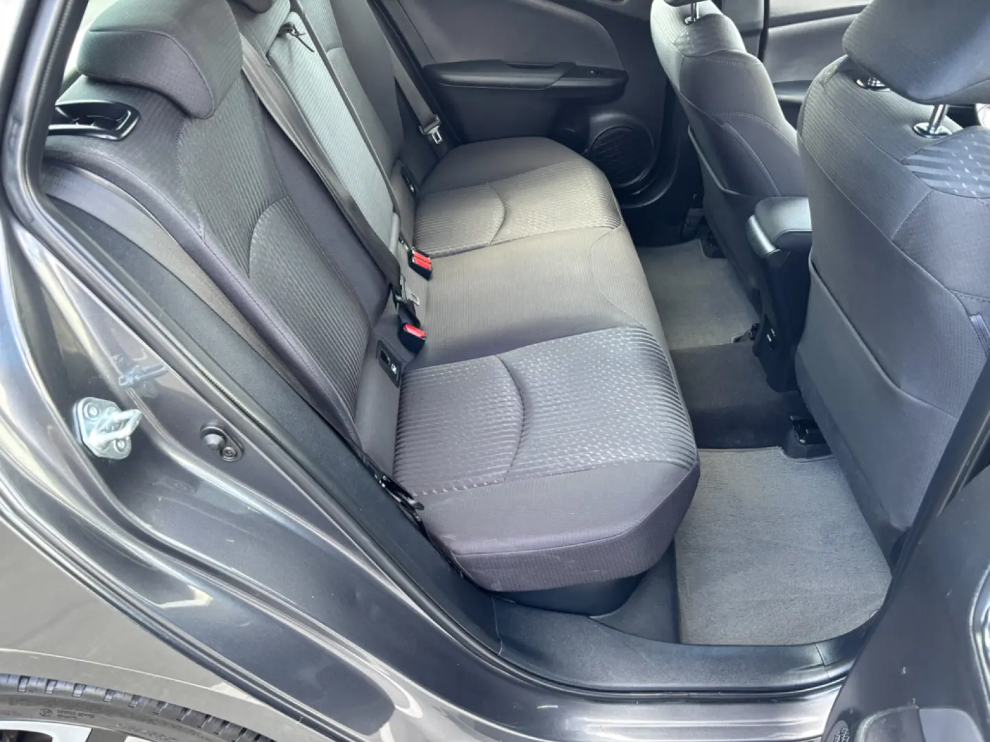 Toyota Prius 1.8 Executive RAR inclus, numere rosii Gratis