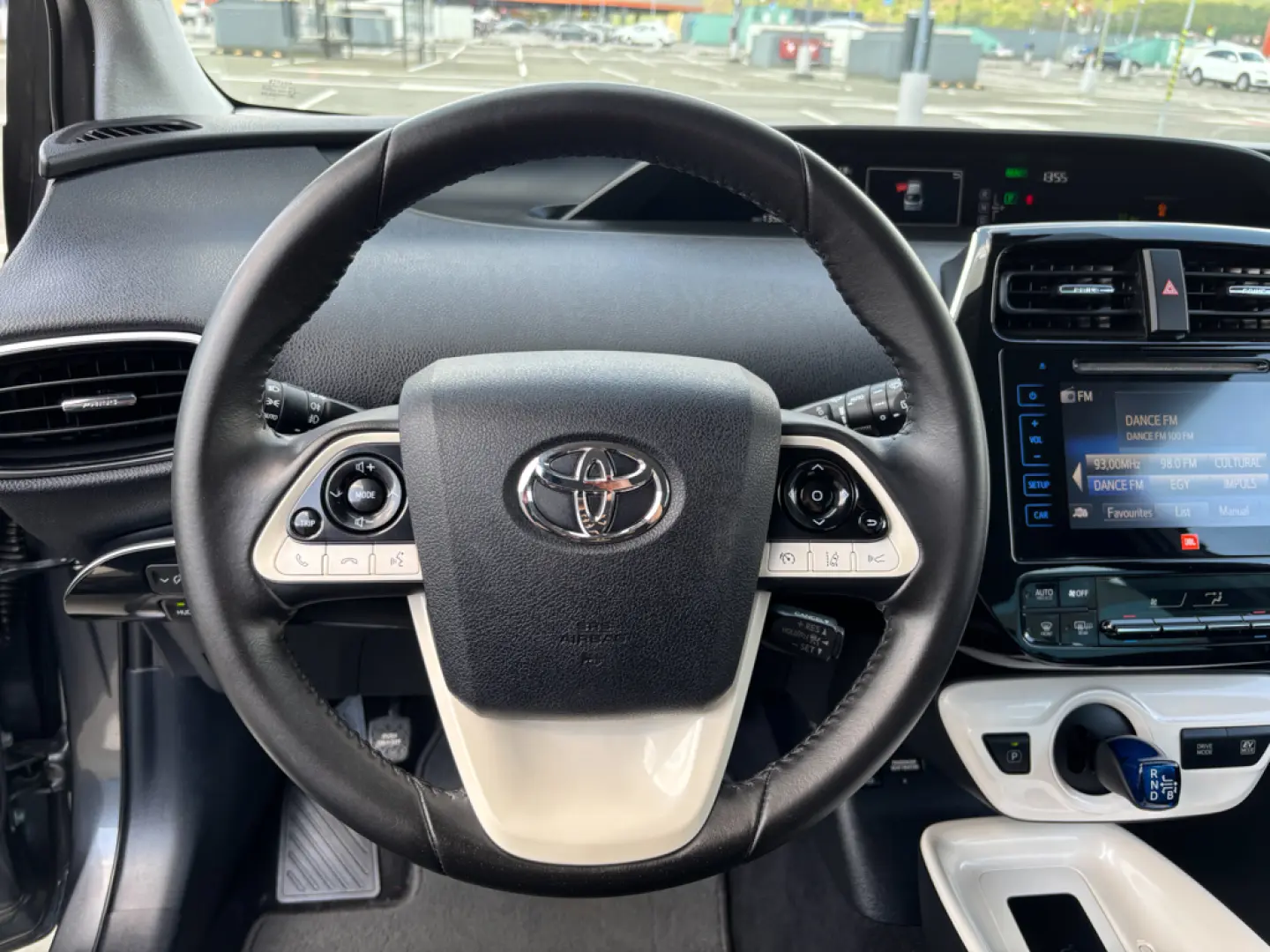 Toyota Prius 1.8 Executive RAR inclus, numere rosii Gratis