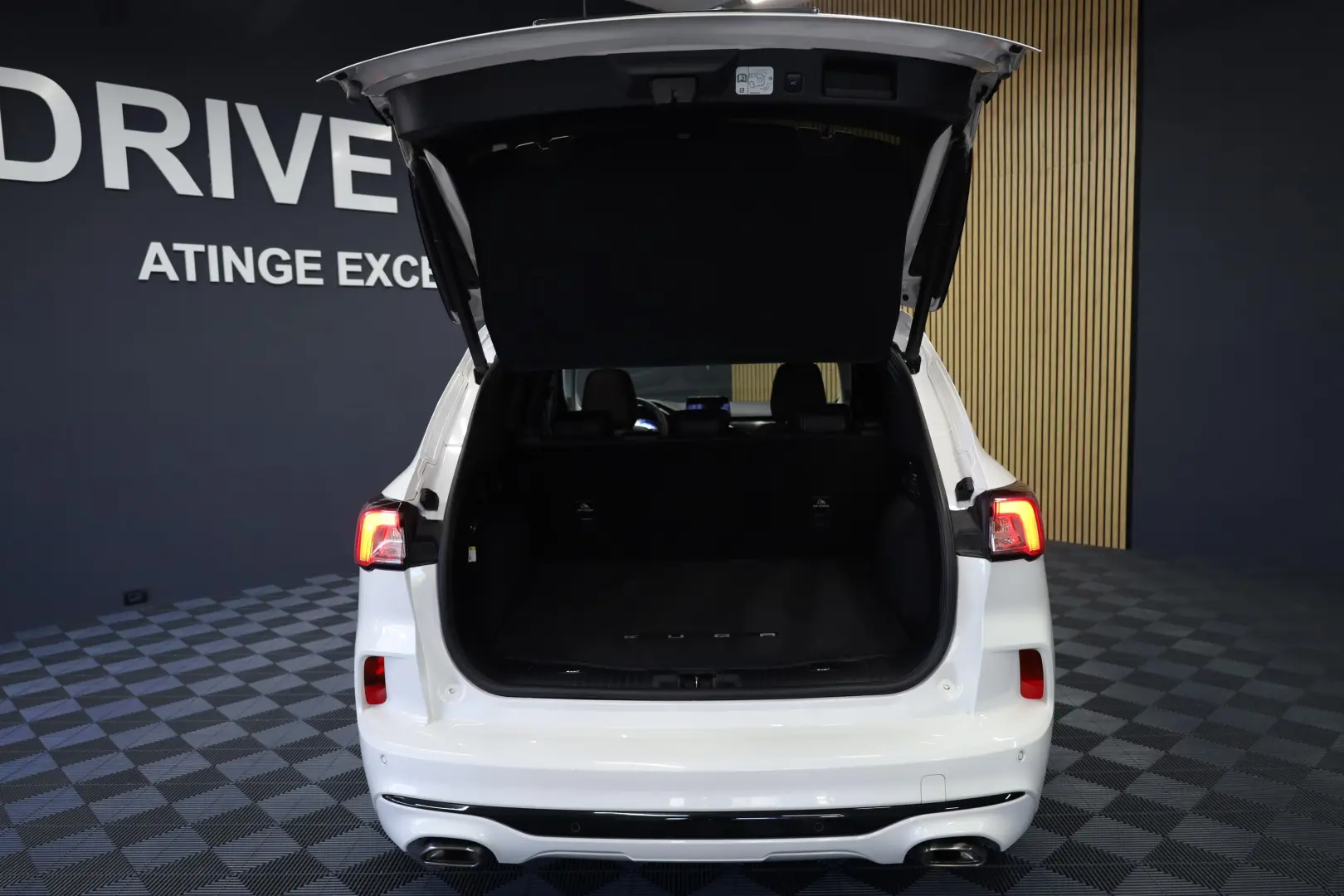 FORD Kuga 2.5 Duratec PHEV VIGNALE