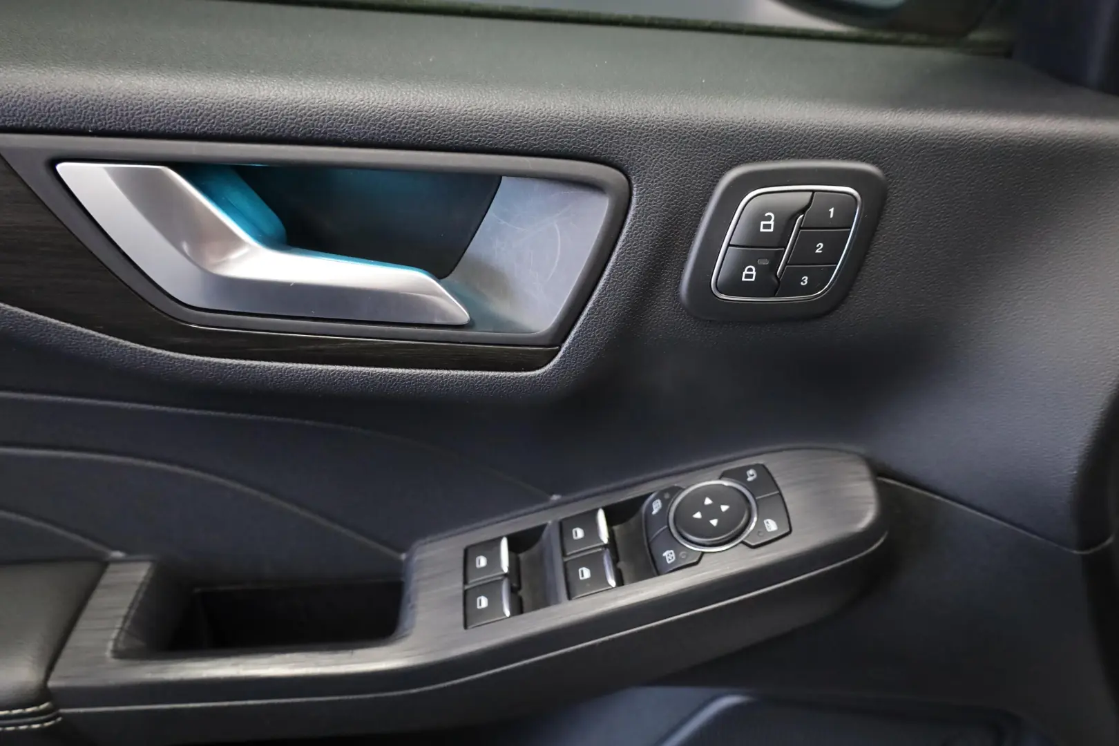 FORD Kuga 2.5 Duratec PHEV VIGNALE