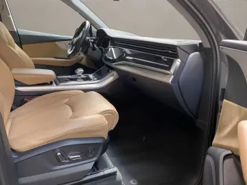Q7 50 3.0 TDI quattro ACC AUT Kam. Leder Luft LM