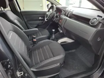 DACIA DUSTER 1.5 Blue dCi 115CP Prestige 4WD