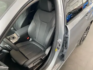 330e xDrive Lim. M Sport HUD LC Prof. ACC DA 19'