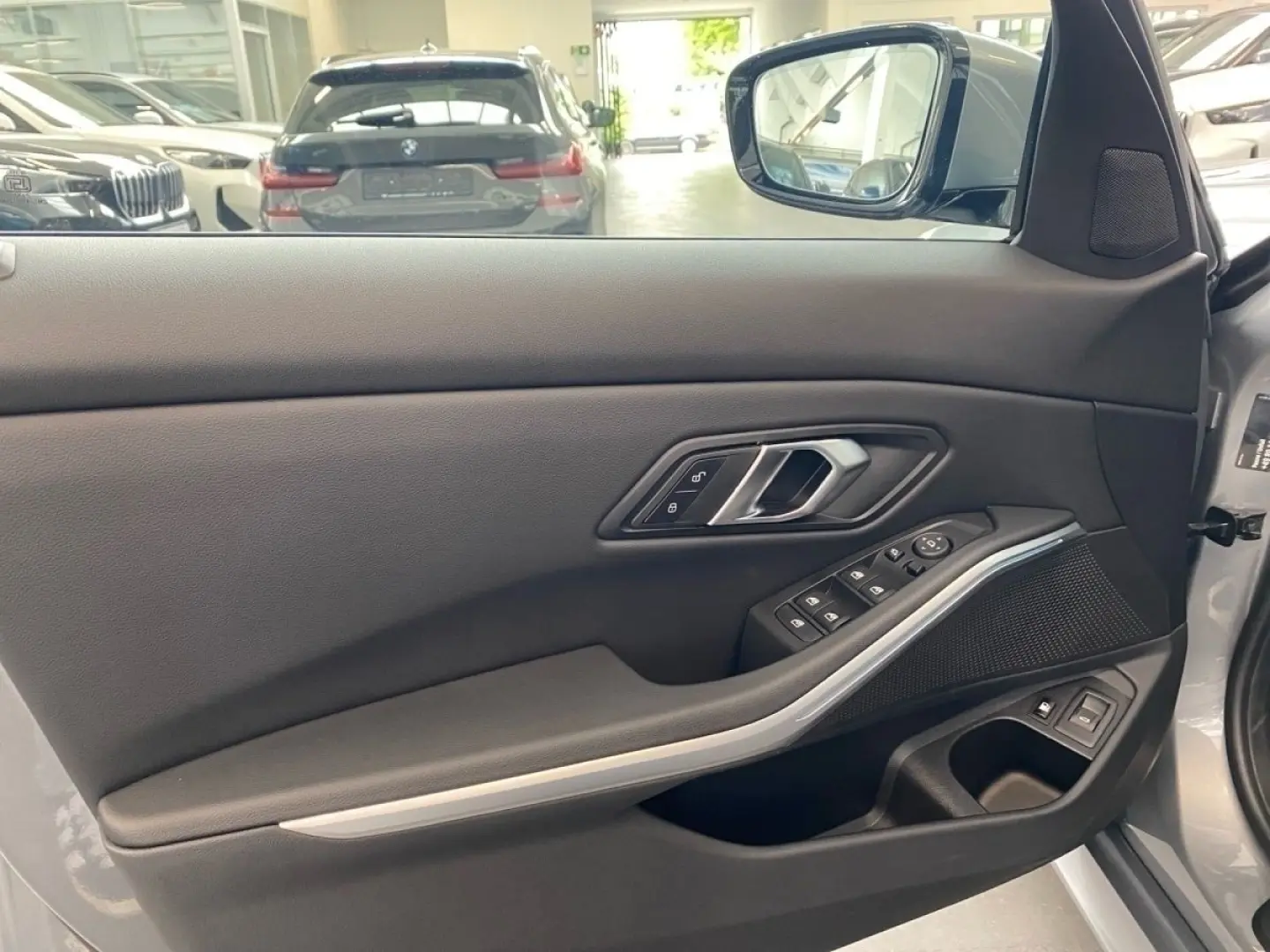 330e xDrive Lim. M Sport HUD LC Prof. ACC DA 19'