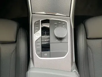 330e xDrive Lim. M Sport HUD LC Prof. ACC DA 19'