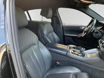X6 xDr40d M Sport/SoftClose/IconicGlow/Ventilation/CraftedC