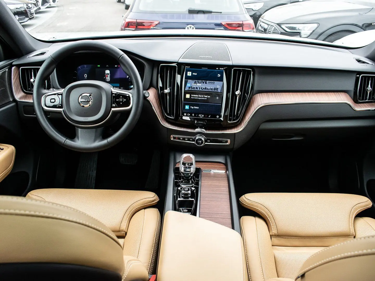 XC60 B4 AWD Plus Dark
