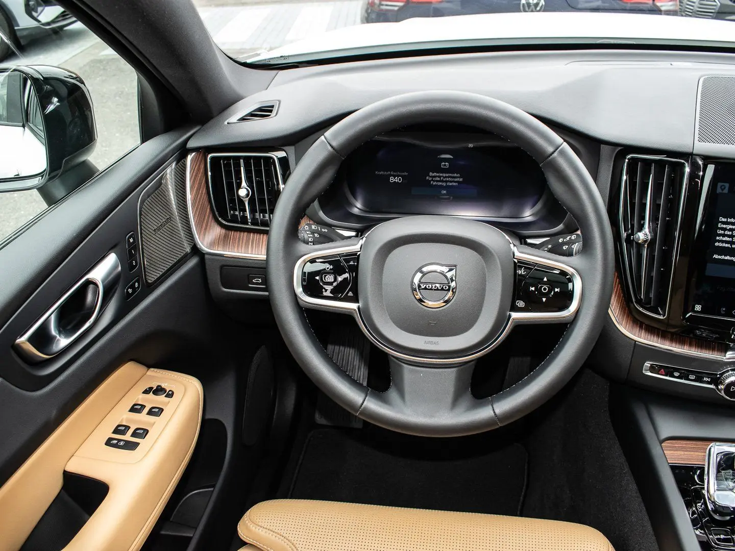 XC60 B4 AWD Plus Dark