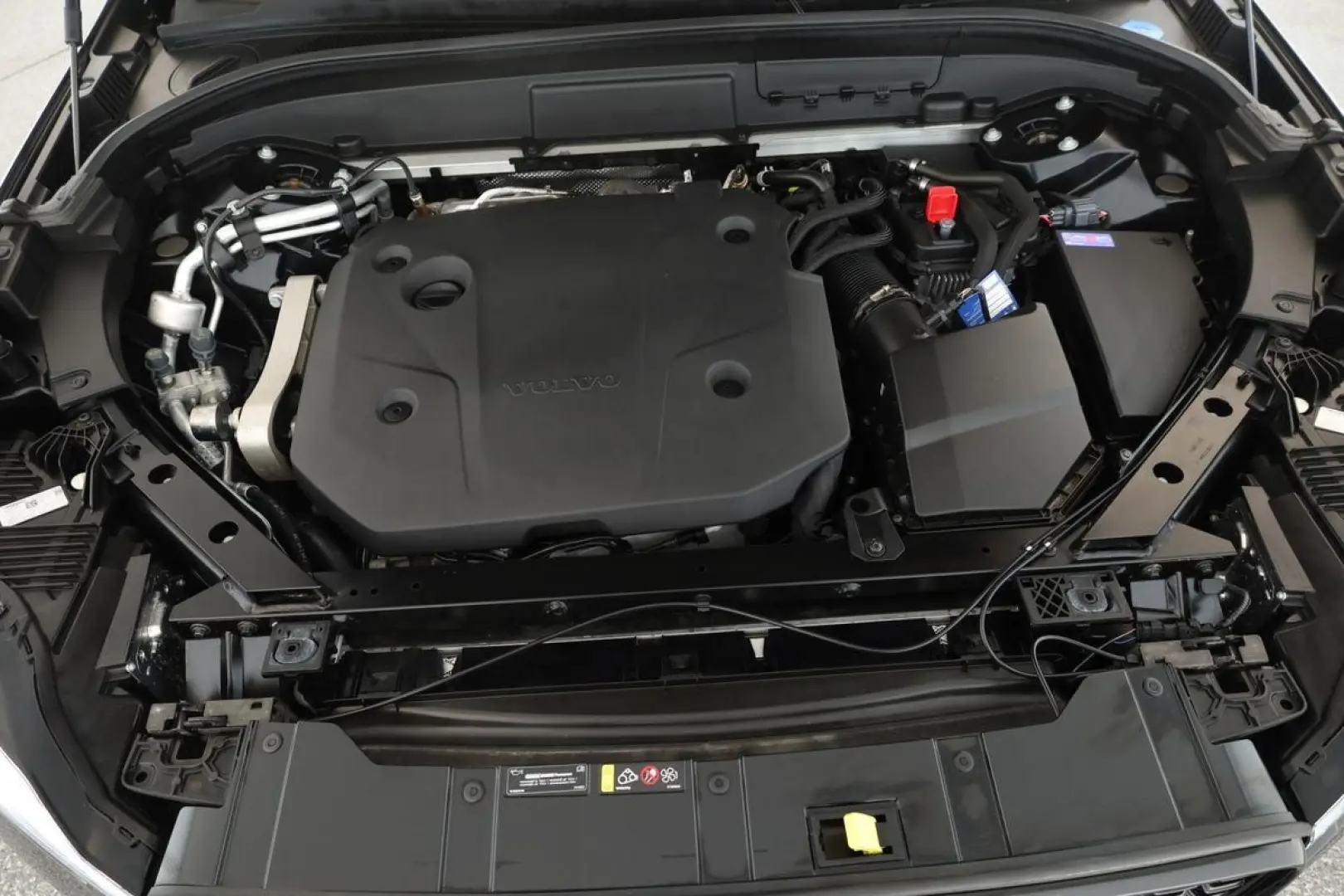 XC60 B4 AWD Plus Dark