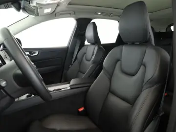 XC60 B4 AWD Plus Dark