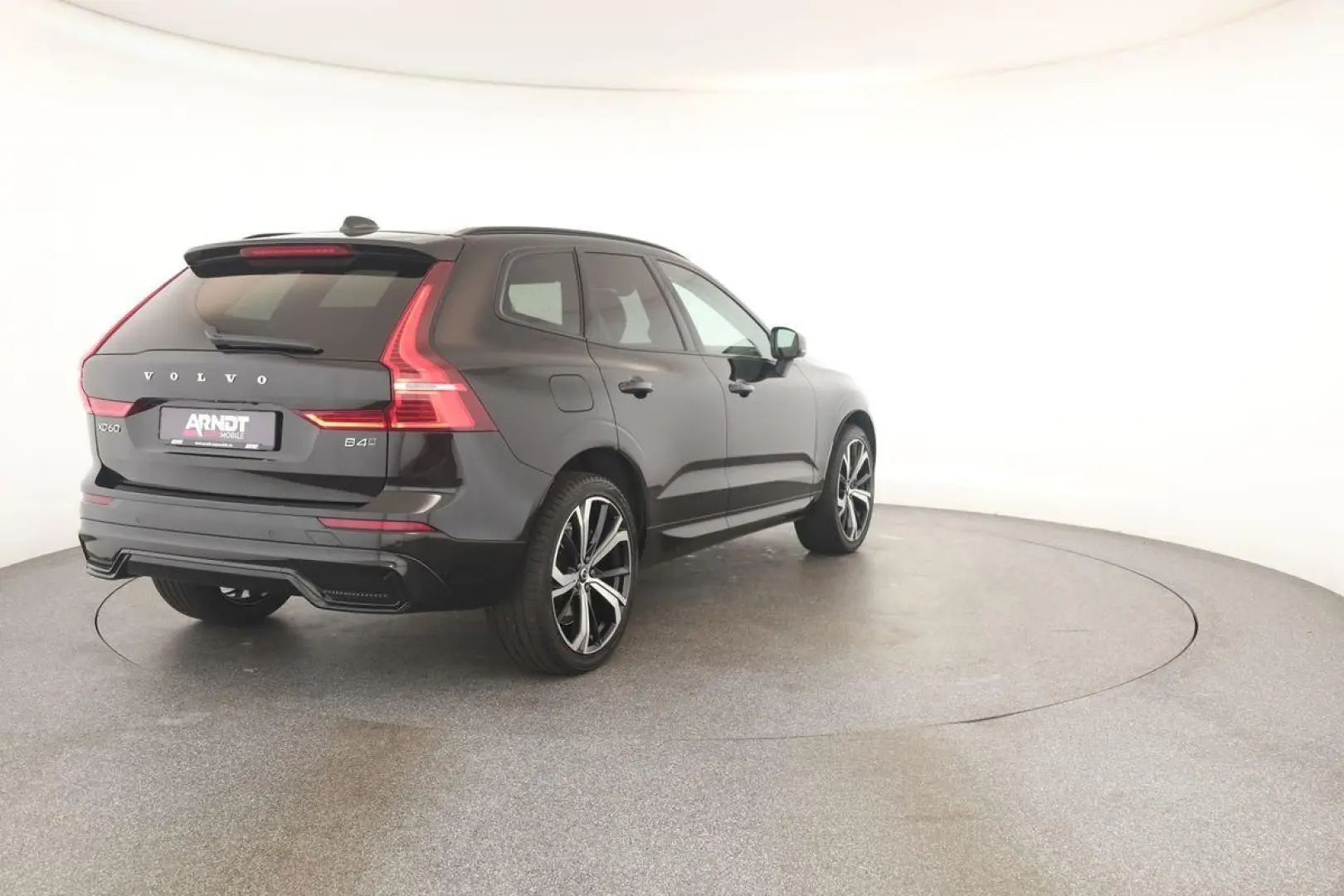 XC60 B4 AWD Plus Dark