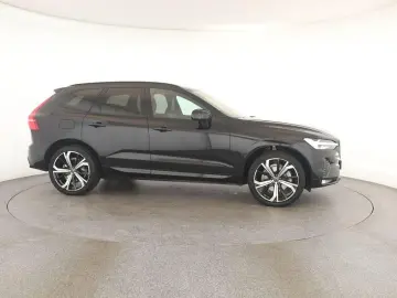 XC60 B4 AWD Plus Dark
