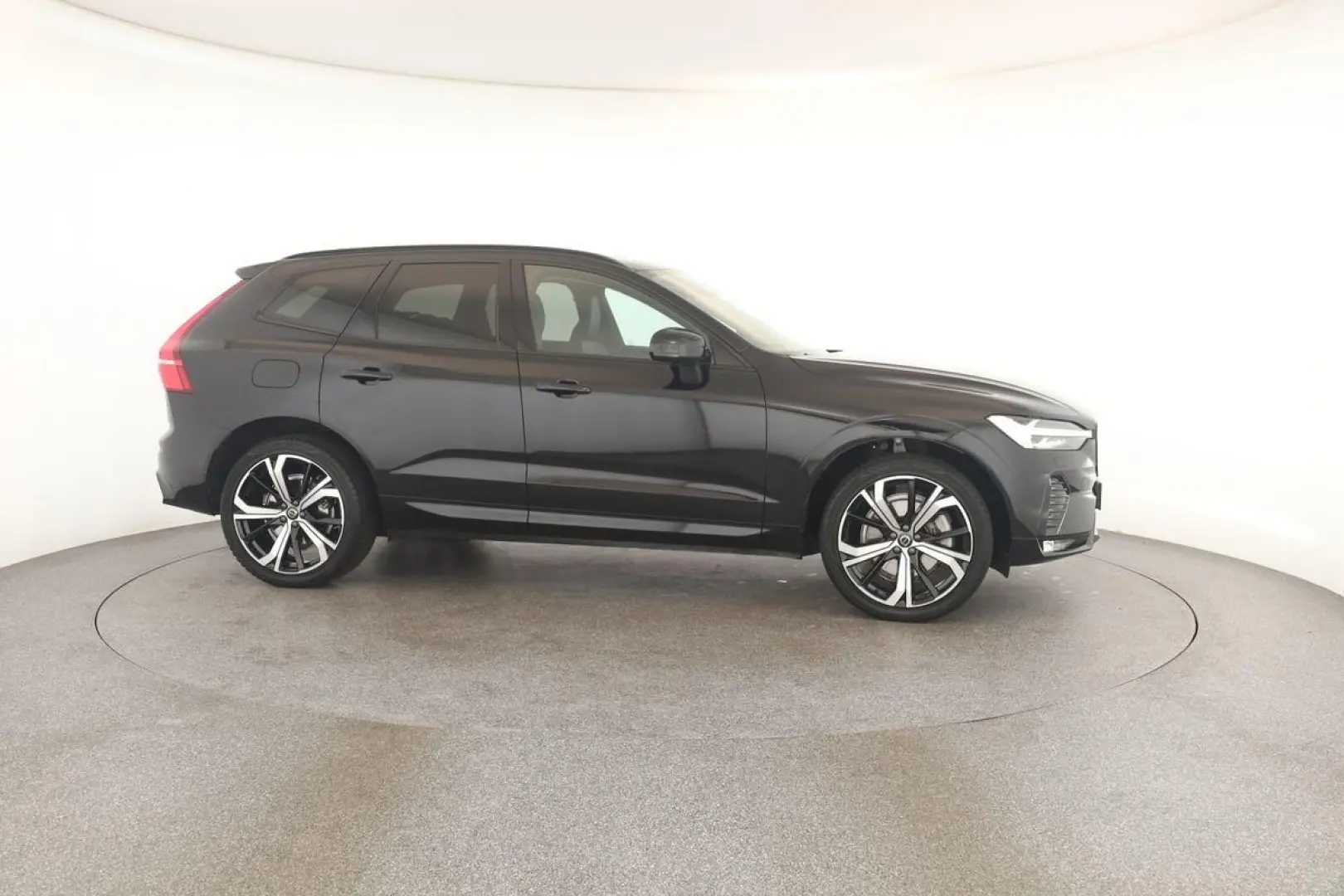 XC60 B4 AWD Plus Dark