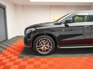 Mercedes Benz GLE 350 D 4 MATIC