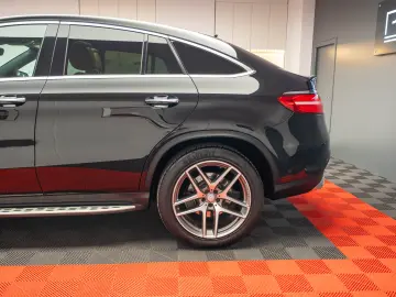 Mercedes Benz GLE 350 D 4 MATIC