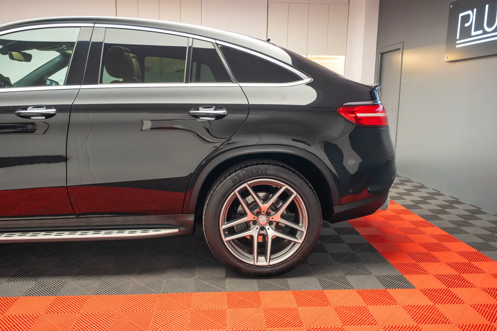 Mercedes Benz GLE 350 D 4 MATIC