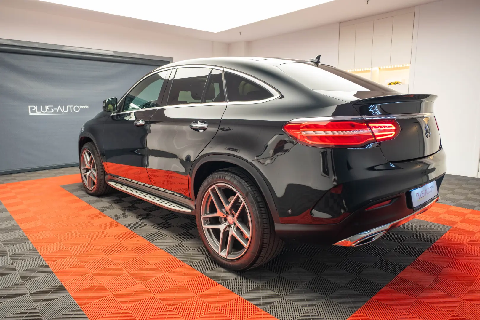 Mercedes Benz GLE 350 D 4 MATIC