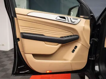 Mercedes Benz GLE 350 D 4 MATIC