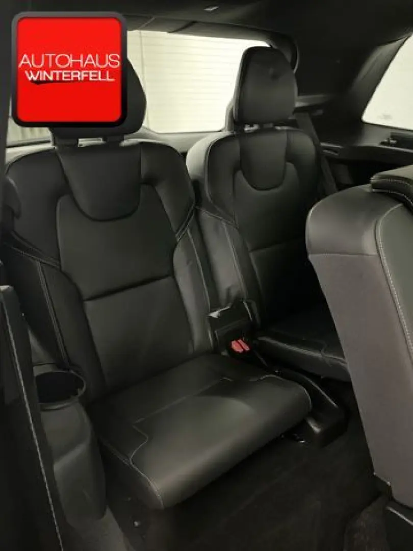 XC90 B5 D AWD Plus Dark 7 Locuri