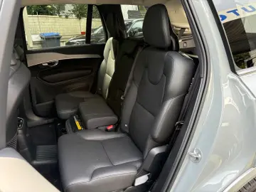 XC90 T8 AWD Core  7-Locuri