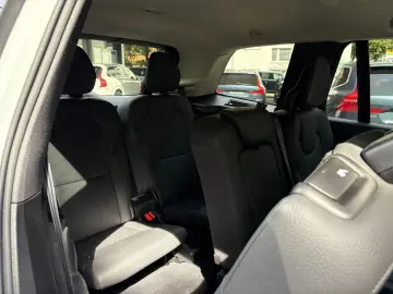 XC90 T8 AWD Core  7-Locuri
