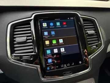 XC90 T8 AWD Core  7-Locuri